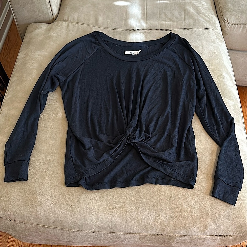UGG long sleeve T-shirt